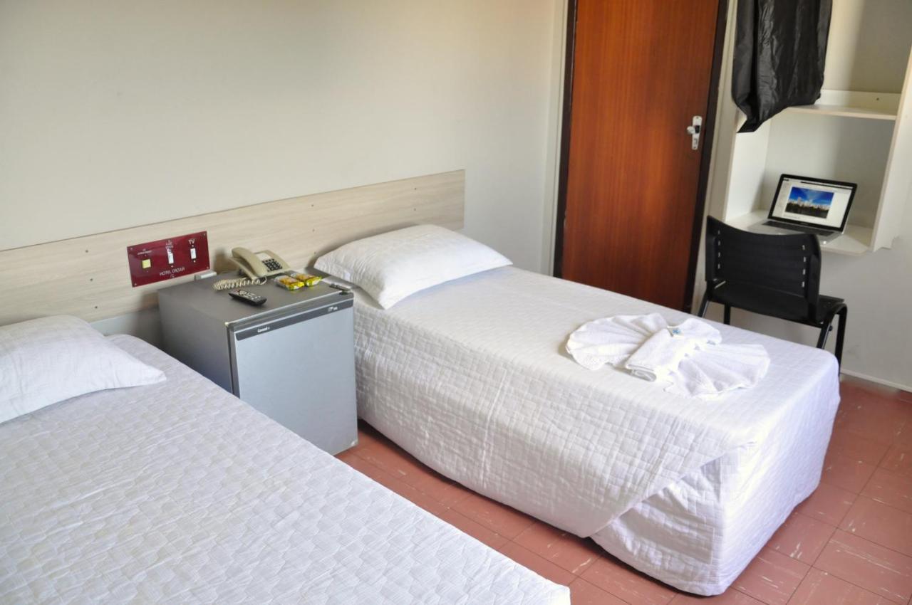 Hotel Cacula Лондріна Екстер'єр фото