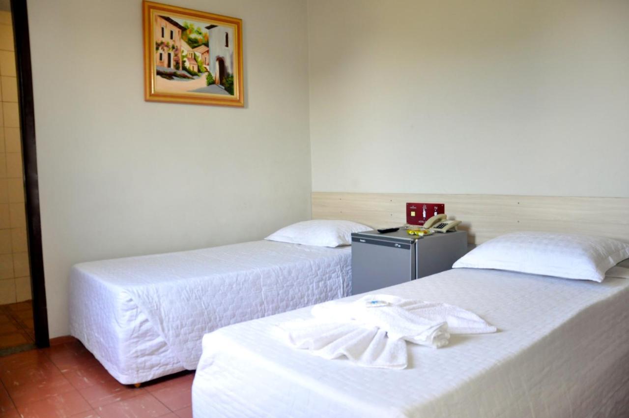 Hotel Cacula Лондріна Екстер'єр фото